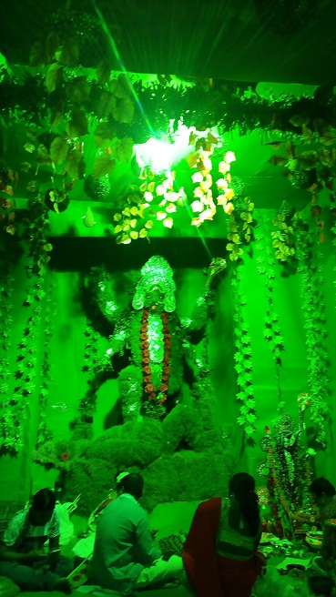 Maa Kali idol made of grass Young Center puja kali puja Madhyamgram 2017